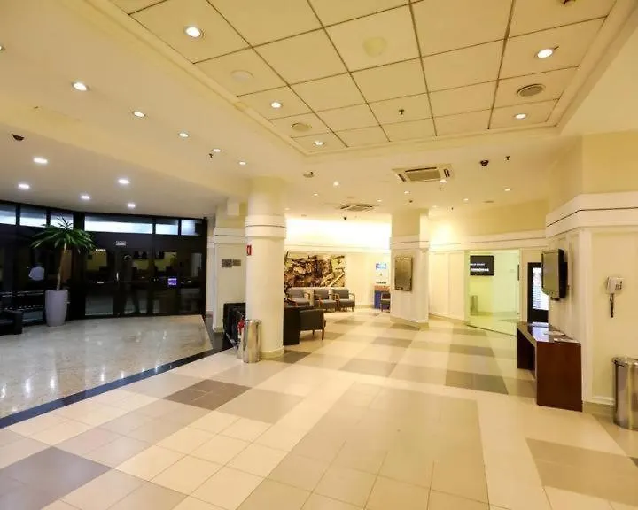 Flat Com Conforto E Requinte Em Frente Aeroporto - H1001 Sao Paulo